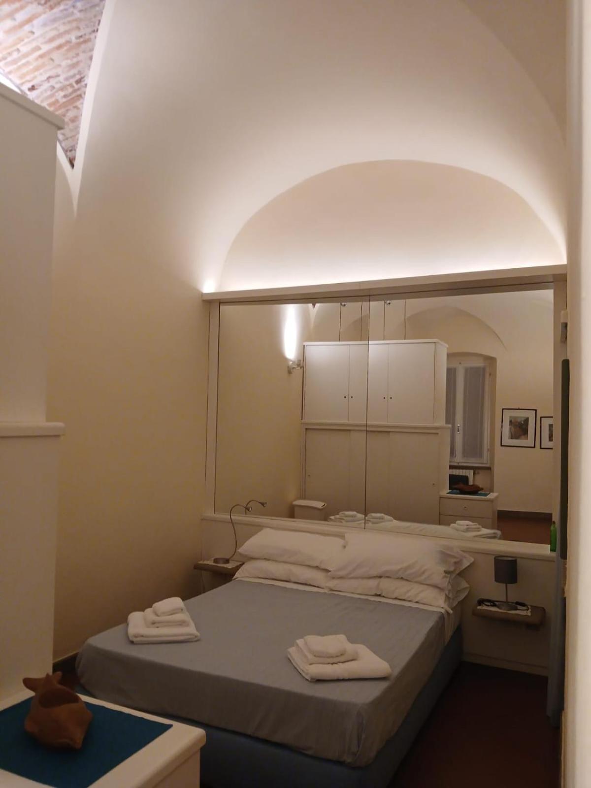 A Little Gem In The Old City Center... Lerici Kültér fotó
